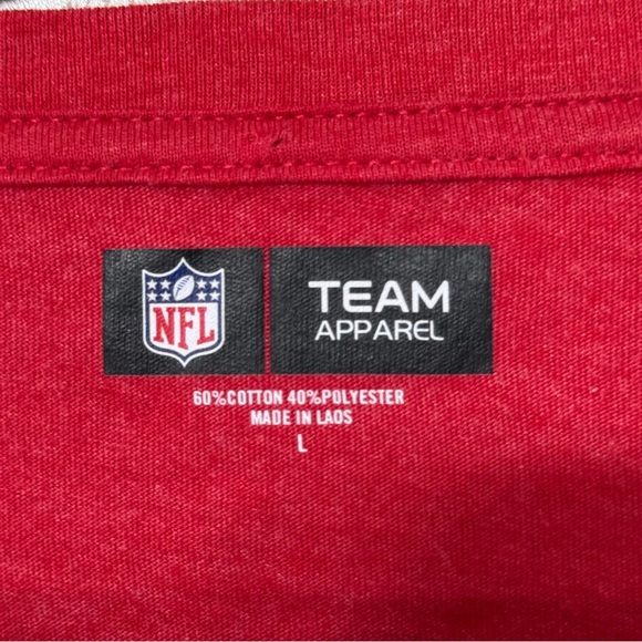 Tampa Bay Buccaneers NFL Women’s Short Sleeve Tee Cutout - Picture 5 of 9